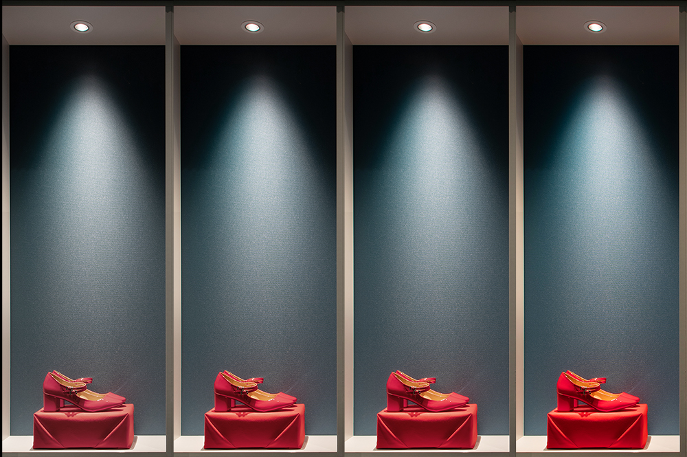 John Cullen Lighting interior spaces - colour