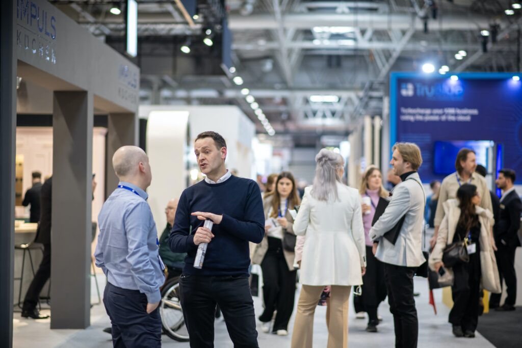 Busy show floor at kbb Birmingham 2024